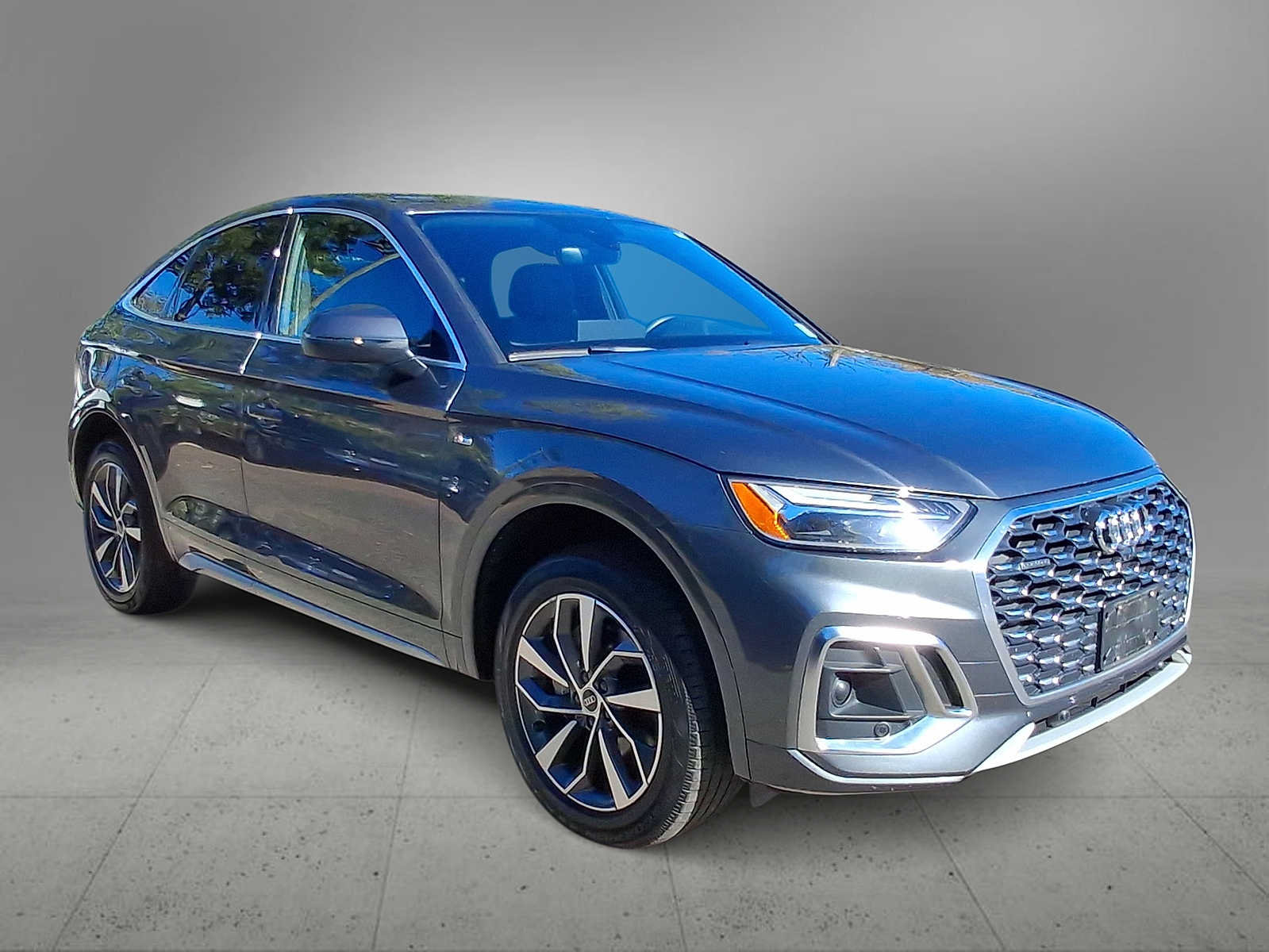 Used 2022 Audi Q5 2.0T Premium Plus AWD/4WD image 2