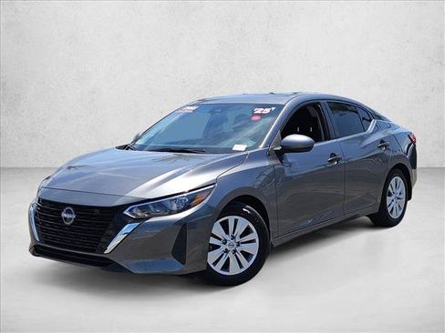 Certified 2025 Nissan Sentra S FWD image 2