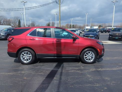 Certified 2024 Chevrolet Equinox LT image 11