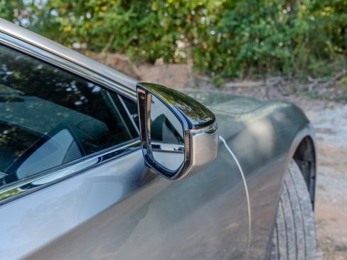 Used 2018 Lexus LS 500 w/ Luxury Package RWD image 12