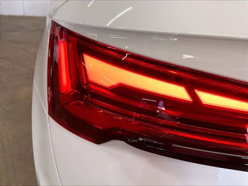 Used 2025 Audi Q5 2.0T Premium w/ Convenience Plus Package image 31