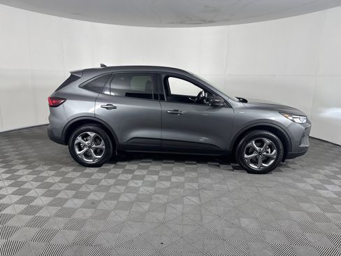 Used 2025 Ford Escape ST-Line AWD/4WD image 3