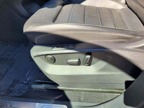 Used 2024 Volkswagen Atlas SEL image 22