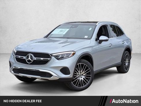 Used 2026 Mercedes-Benz GLC 300 image 1
