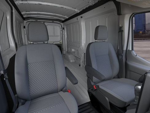 New 2026 Ford Transit 250 148 Medium Roof RWD image 10