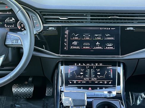 Used 2023 Audi Q8 Prestige image 42