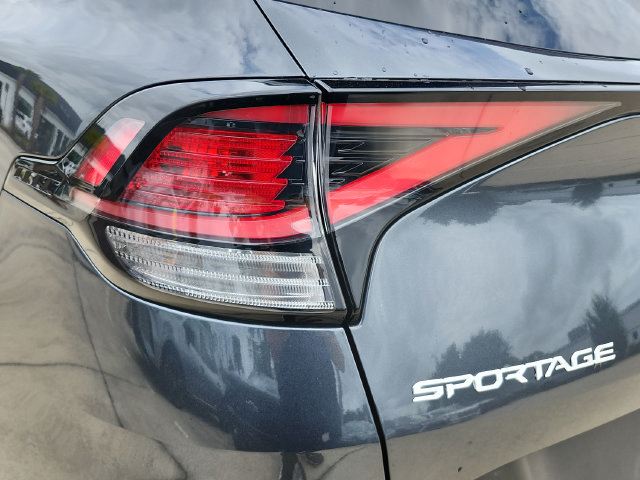 Certified 2023 Kia Sportage EX FWD image 34