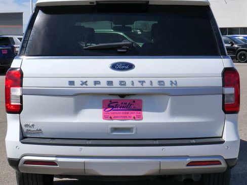 Used 2022 Ford Expedition XLT AWD/4WD image 10