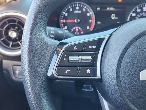 Used 2023 Kia Forte LXS w/ LXS Technology Package image 32