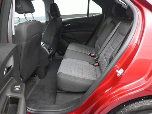 Used 2024 Chevrolet Equinox LT FWD image 14