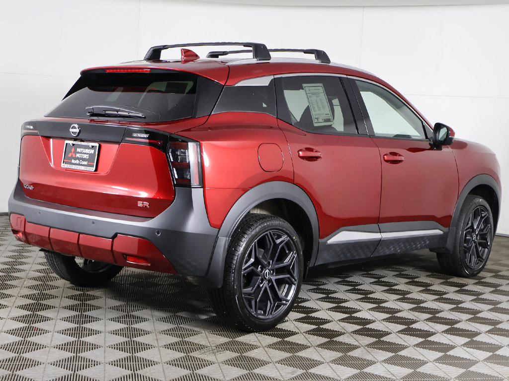 Used 2025 Nissan Kicks SR FWD image 10