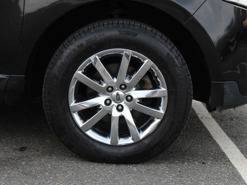 Used 2011 Ford Edge Limited image 32