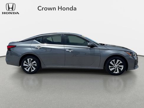 Used 2023 Nissan Altima 2.5 S image 6