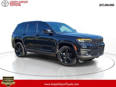 Used 2023 Jeep Grand Cherokee Altitude