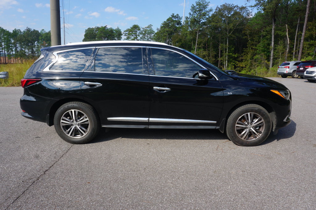 Used 2020 INFINITI QX60 Luxe w/ Essential Package FWD image 23