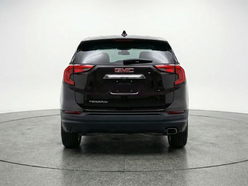 Used 2024 GMC Terrain SLE FWD image 7
