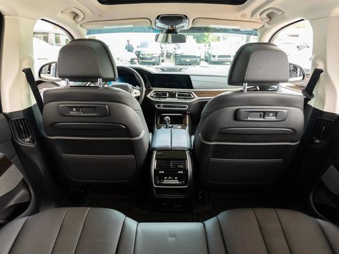 Used 2020 BMW X7 xDrive40i w/ Premium Package AWD/4WD image 31