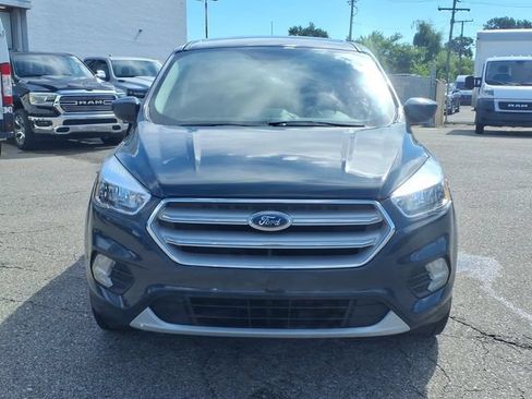 Used 2019 Ford Escape SE AWD/4WD image 2