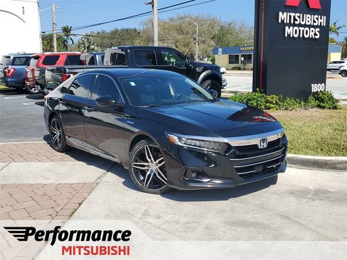 Used 2021 Honda Accord Touring image 1