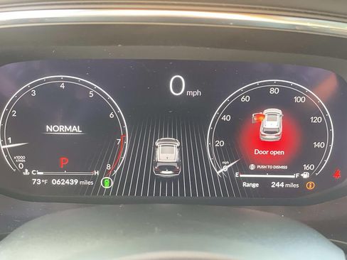 Used 2022 Acura MDX w/ Advance Package AWD/4WD image 14