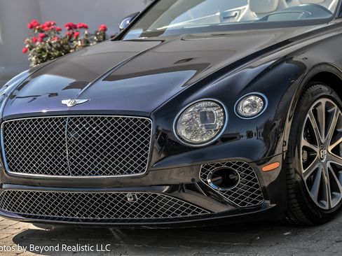 Used 2020 Bentley Continental GT image 5