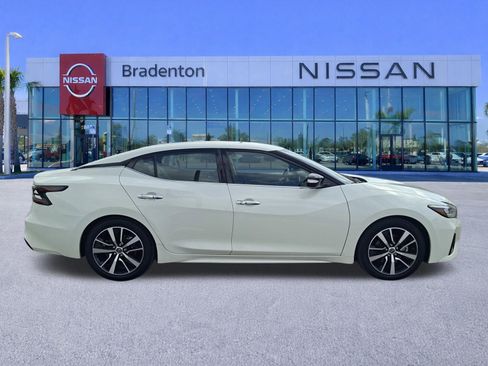 Used 2023 Nissan Maxima SV w/ Floor Mat Group image 4