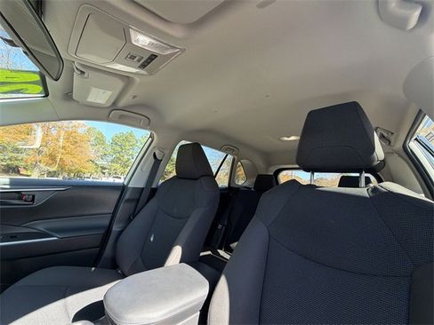 Used 2024 Toyota RAV4 LE image 22