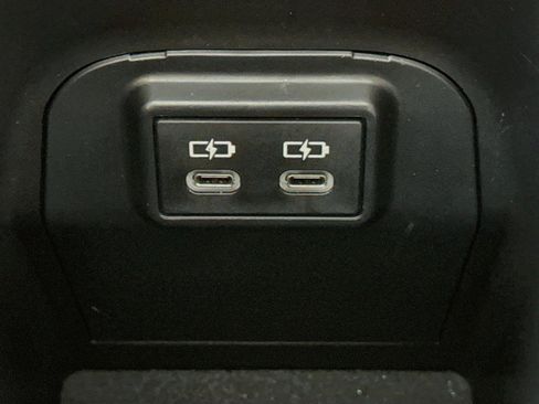 Certified 2022 Toyota RAV4 XLE w/ Convenience Package FWD image 32