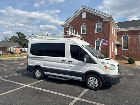 Used 2018 Ford Transit 150 XLT RWD image 2