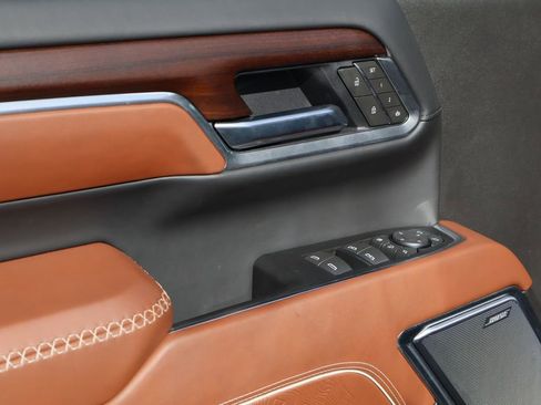 Used 2025 GMC Sierra 2500 Denali Ultimate image 20