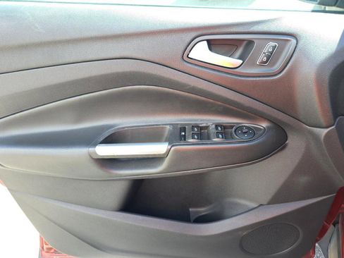 Used 2014 Ford Escape SE image 12