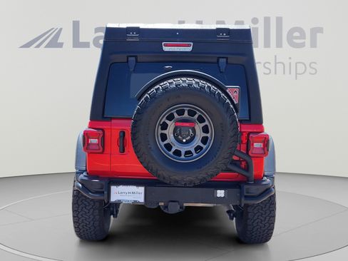 Used 2021 Jeep Wrangler Unlimited Rubicon AWD/4WD image 8