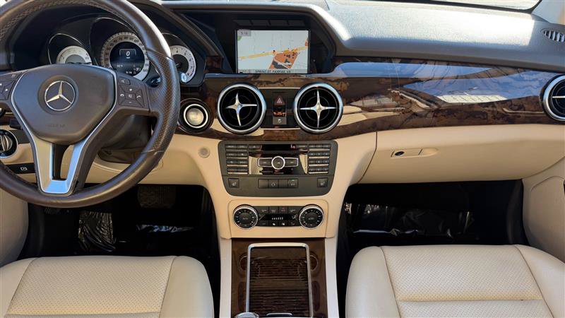 Used 2015 Mercedes-Benz GLK 350 4MATIC image 23