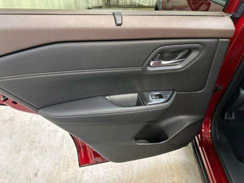 Certified 2023 Nissan Rogue SV w/ SV Premium Package image 29