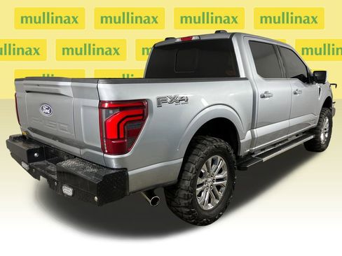 Used 2025 Ford F150 Lariat w/ Equipment Group 502A High image 4