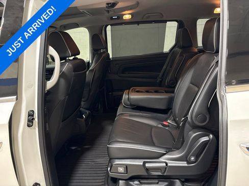 Used 2023 Honda Odyssey Elite image 5