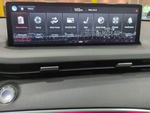 Certified 2025 Genesis GV70 3.5T Sport AWD/4WD image 25