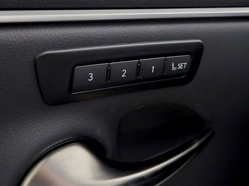 Used 2025 Lexus ES 350 w/ Premium Package FWD image 29