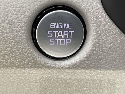 New 2026 Kia Carnival EX FWD image 35