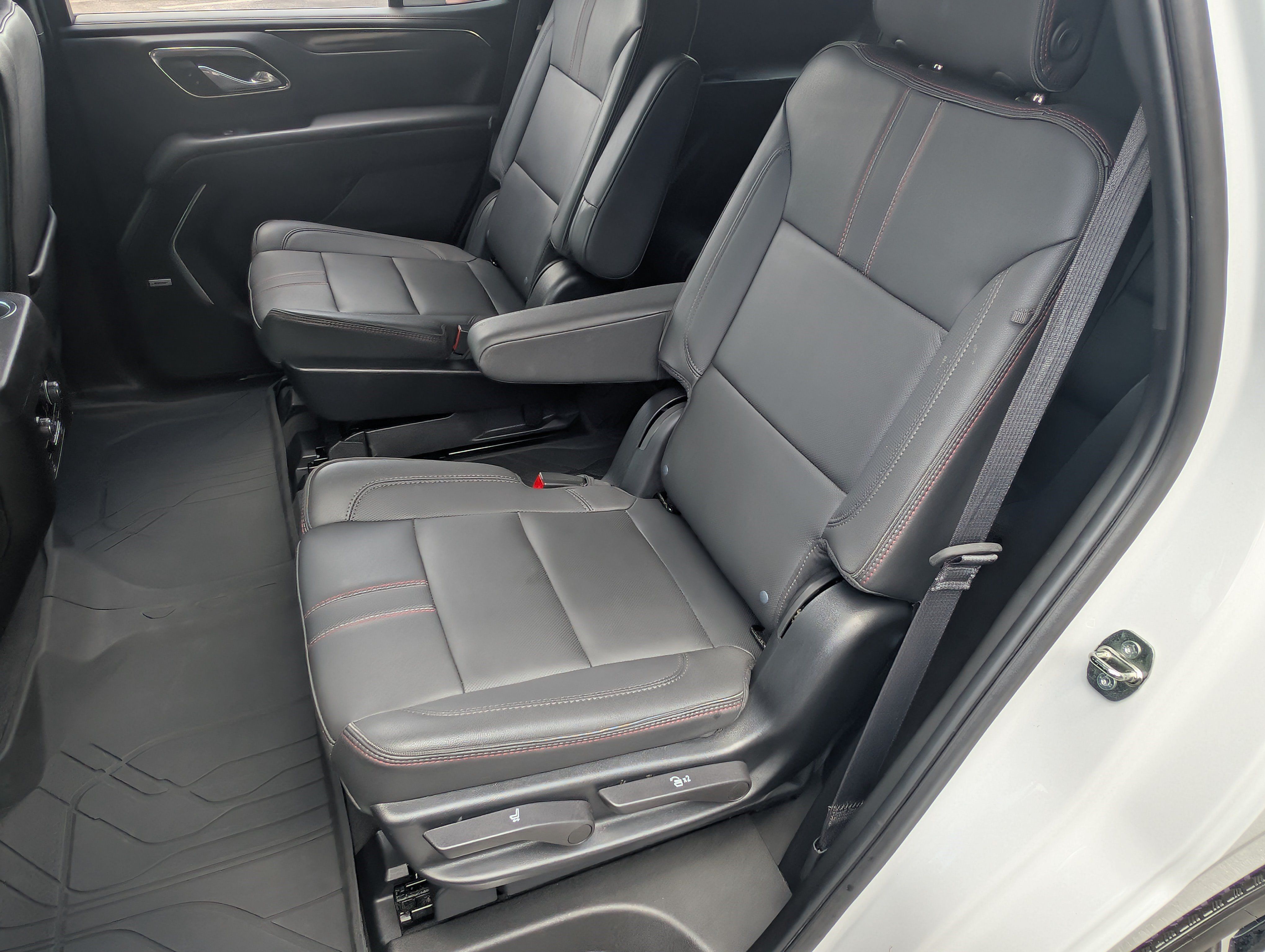 Used 2023 Chevrolet Tahoe RST w/ Luxury Package RWD image 18