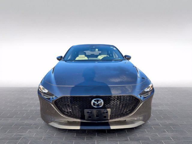 Used 2019 MAZDA MAZDA3 AWD Hatchback image 2