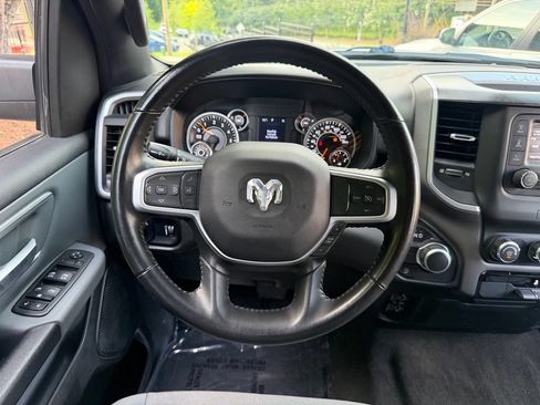 Used 2022 RAM 1500 Big Horn RWD image 41