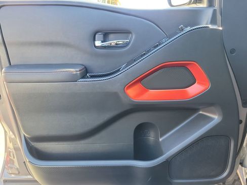 Used 2023 Nissan Frontier Pro-X w/ Technology Package image 19