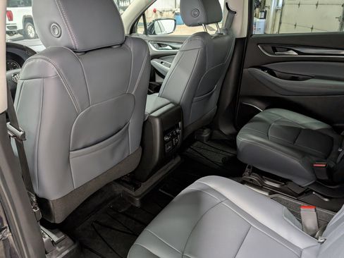 Used 2020 Buick Enclave Premium w/ Sun and Sites Package image 17