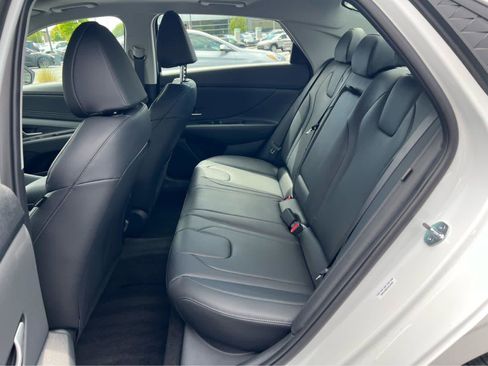 New 2026 Hyundai Elantra Limited FWD image 27