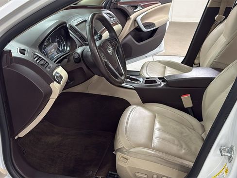 Used 2017 Buick Regal Premium w/ Driver Confidence Package #1 image 12