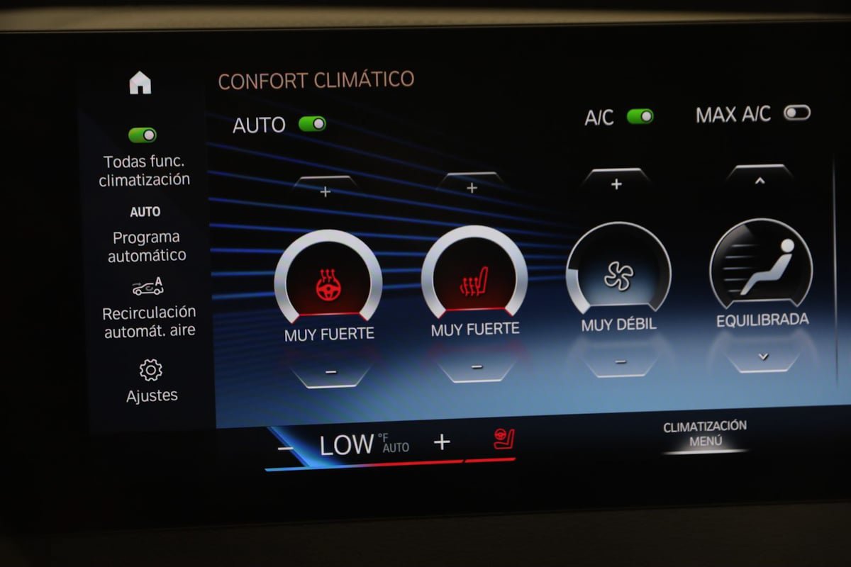 Used 2023 BMW iX xDrive50 AWD/4WD image 8