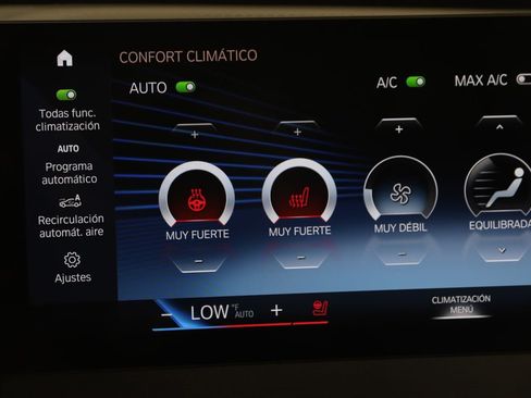 Used 2023 BMW iX xDrive50 AWD/4WD image 8