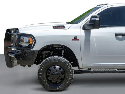 Used 2024 RAM 3500 Tradesman AWD/4WD image 10