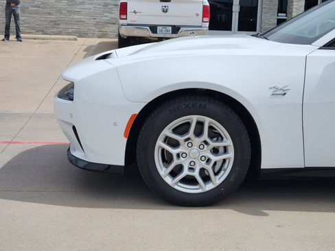 New 2025 Dodge Charger Daytona R/T w/ Quick Order Package 25M R/T AWD/4WD image 7